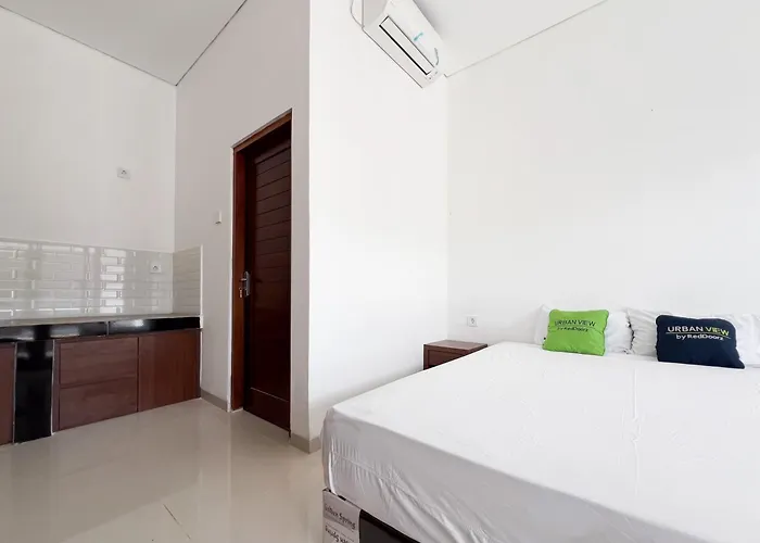 Pensión Urbanview Tegal Jinah 3*