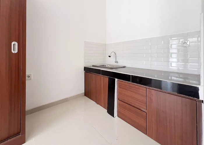 Urbanview Tegal Jinah 3*