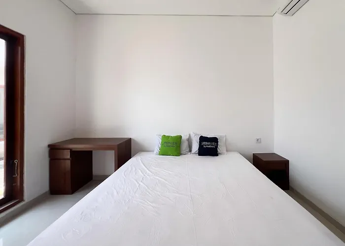 Pensión Urbanview Tegal Jinah 3*