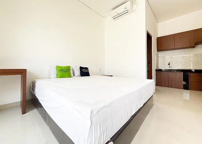 Urbanview Tegal Jinah Pensión