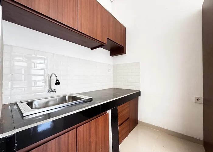 Pensión Urbanview Tegal Jinah 3*